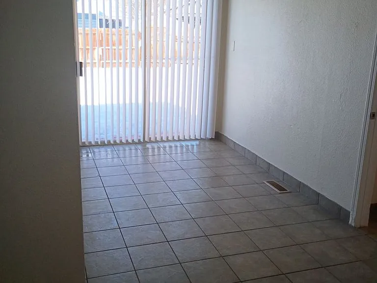3225 Lucerne Way — Photo 8