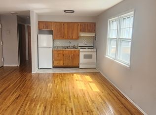211 Glen Cove Ave APT 4, Sea Cliff, NY 11579