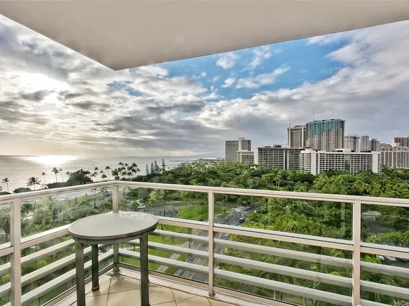 223 Saratoga Rd #1219, Honolulu, HI 96815