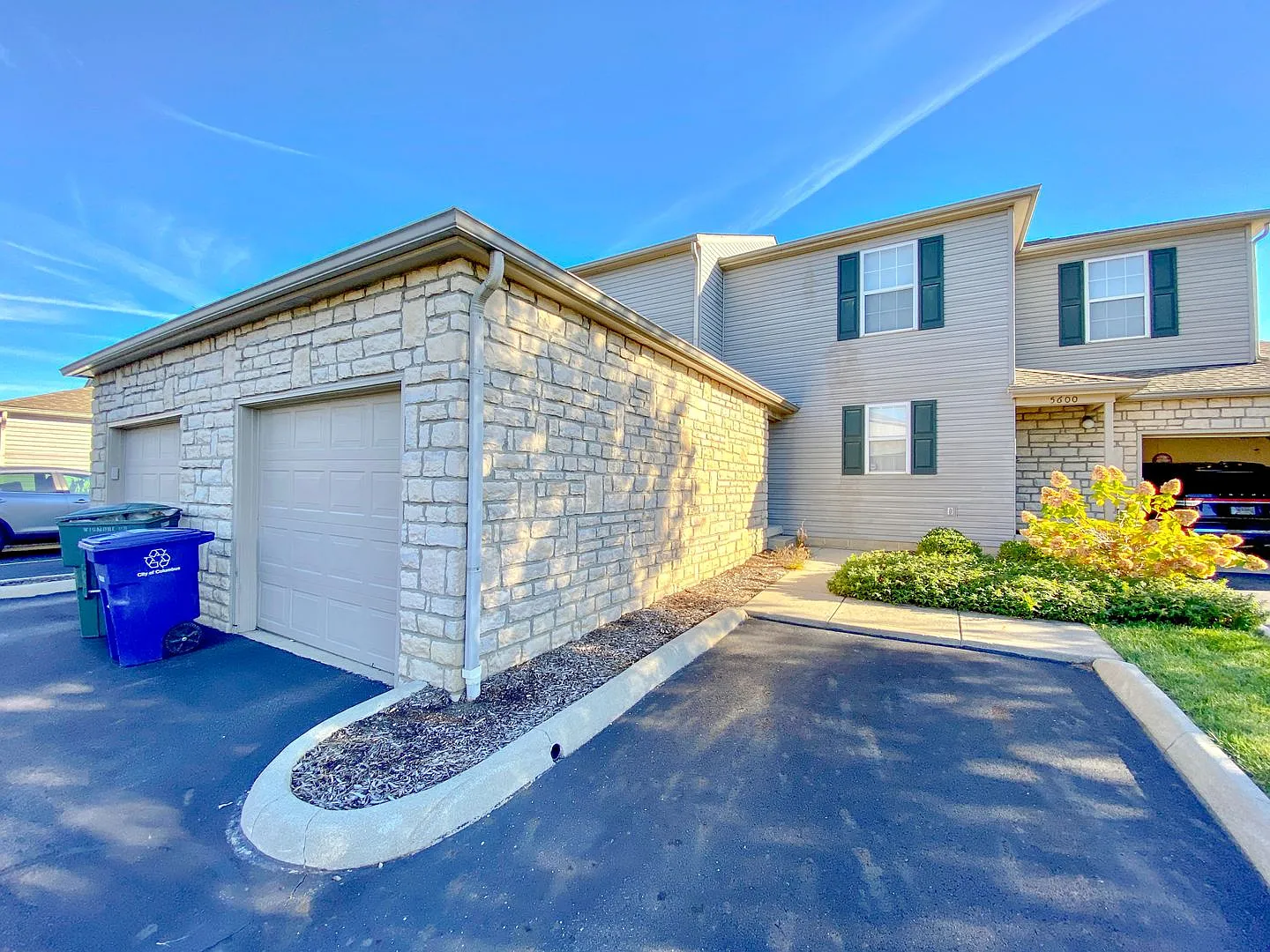 Beautiful Bethel Commons Condo For Rent In Dublin Schools — Photo 3