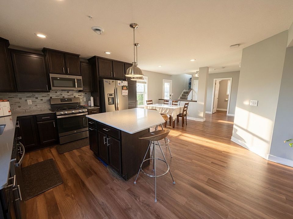 1st image of 4782 Martingale Dr