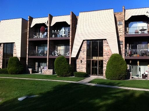1st image of 7306 S Blackstone Ave #4