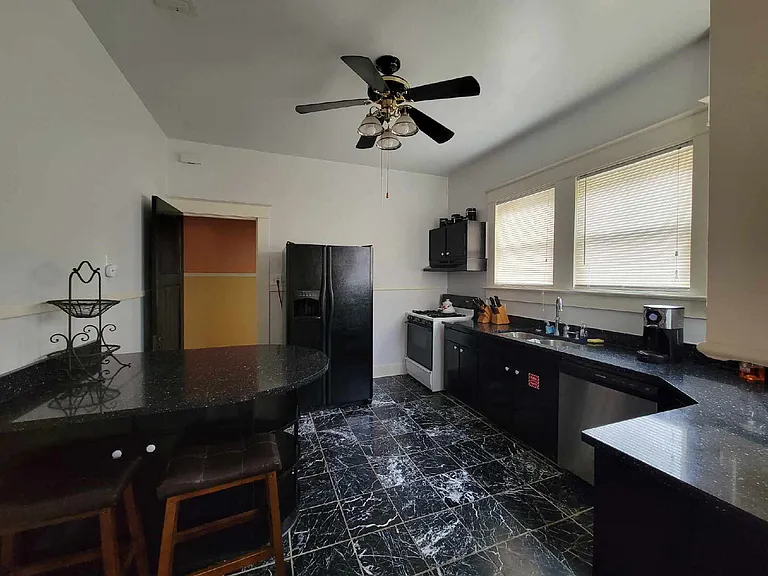 133 Hopkins Blvd #A — Photo 27