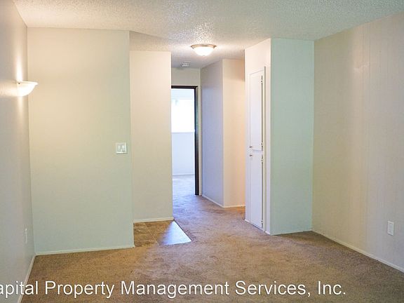 2nd image of 1517 SE Stark St #7246671