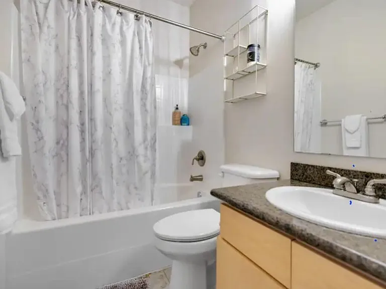 2354 Court G — Photo 22
