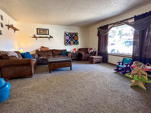 5th image of 356 Sponsler Avenue