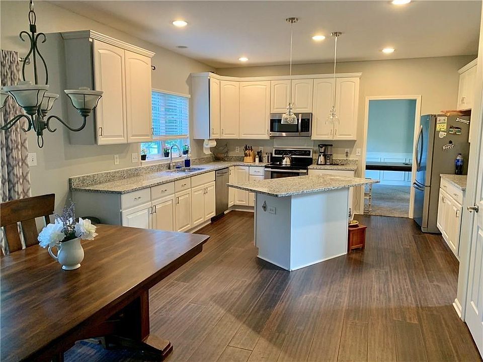 2nd image of 10222 Parkshore Dr