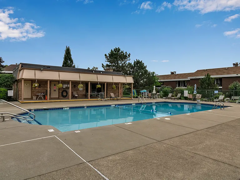225 Charter Oaks Dr #3 — Photo 20