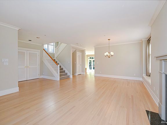 4th image of 3998 W 32nd Ave