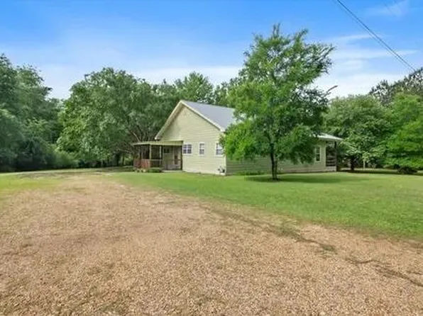 26 Welborn Rd, Laurel, MS 39443