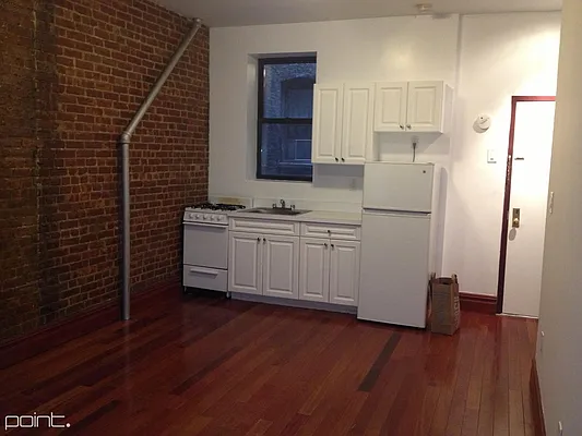 Rented by Point NYC | media 24