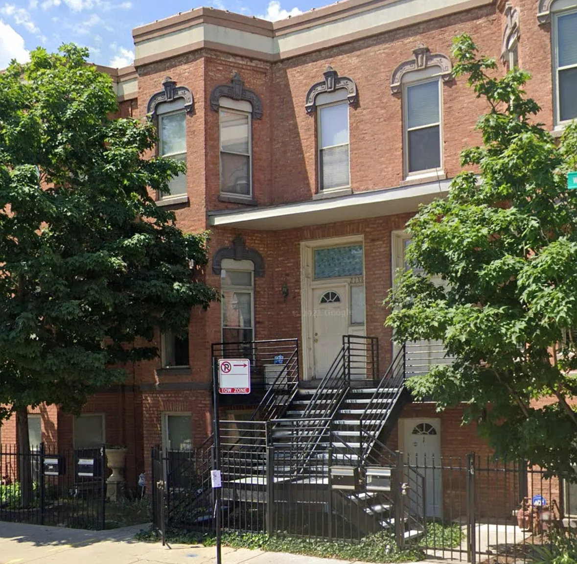 2136 W Jackson Blvd — Photo 1