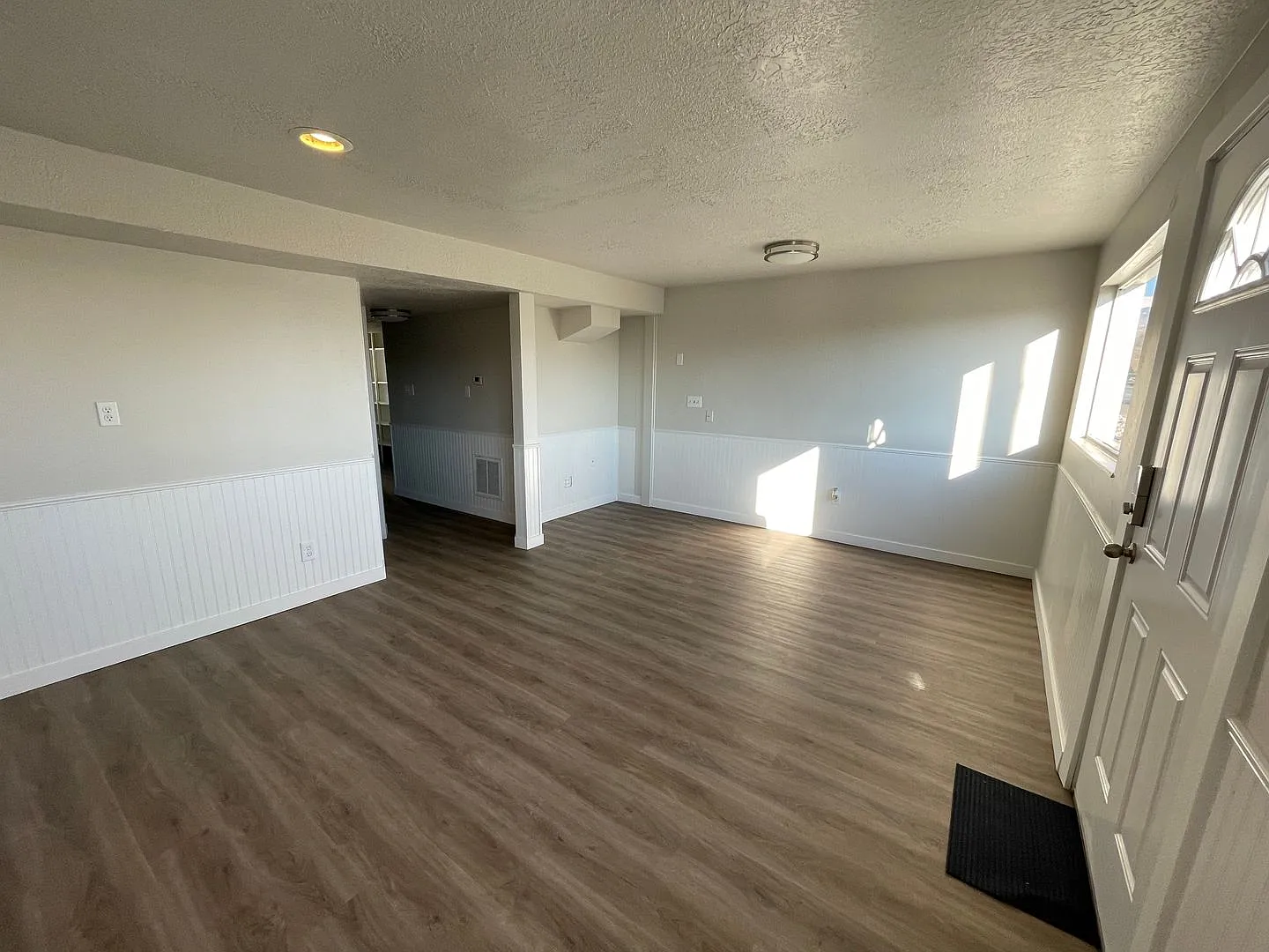 Newly remodeled 1bd/1b near shopping and restaurants! — Photo 2