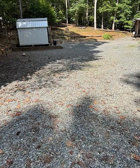 856 Ogden Dr — Photo 2