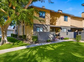 817 Quail Ln, Bakersfield, CA