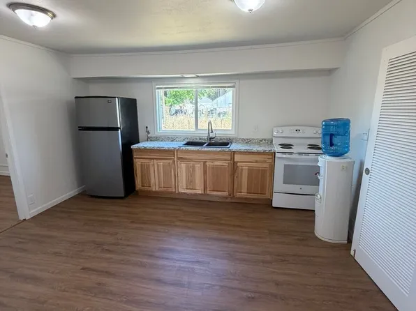 3435 Kathryn Ave NE, Albany, OR 97322