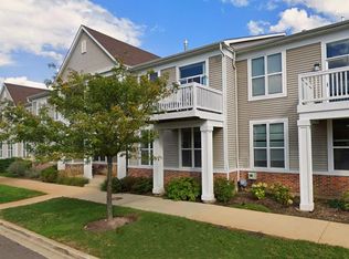 864 Serendipity Dr, Aurora, IL 60504