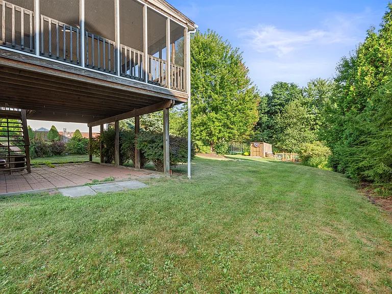 602 Cassandra Dr — Photo 9