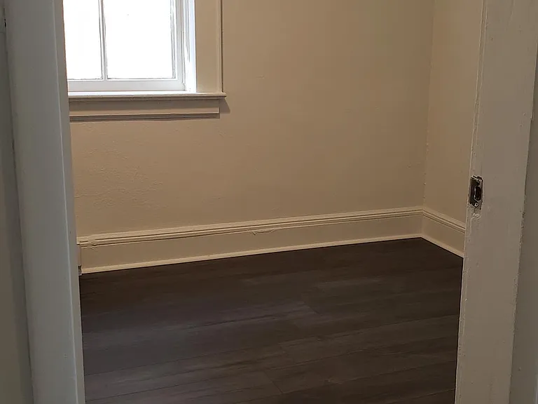 22 King St #1 — Photo 7