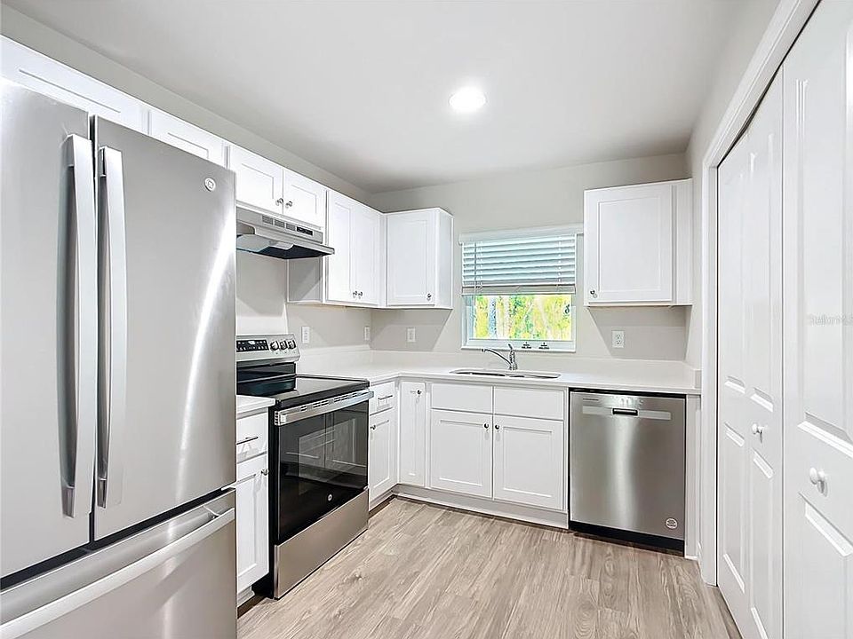 9474 N Camel Dr, Citrus Springs, FL 34434 | MLS #OM721895 | Zillow