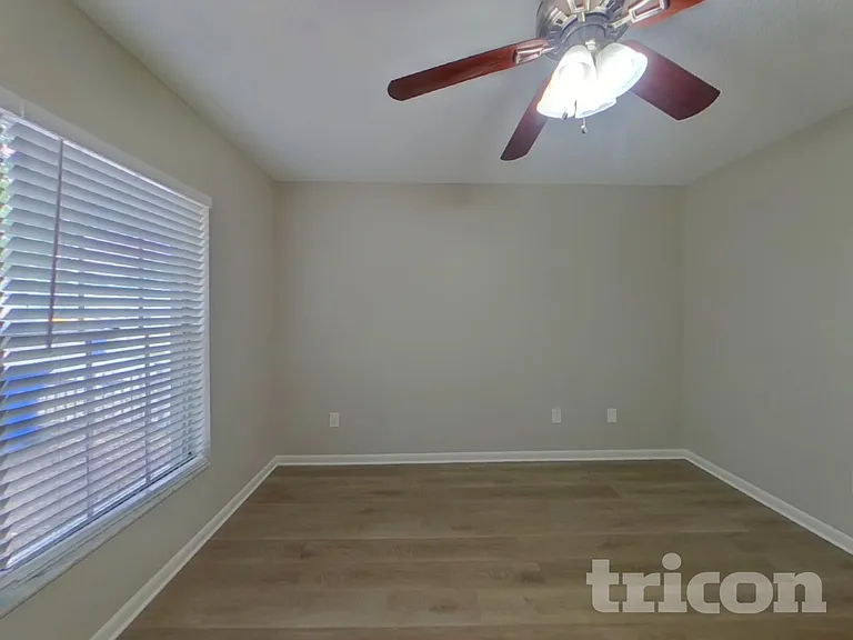 8206 Clermont St — Photo 8