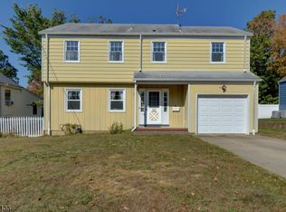 68 High St, Butler, NJ 07405