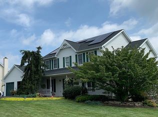 228 W Walnut Tree Dr, Blandon, PA 19510