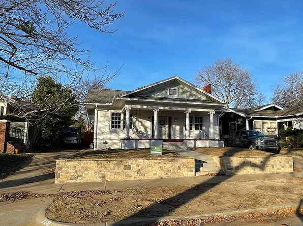 1827 E 16th Pl, Tulsa, OK 74104