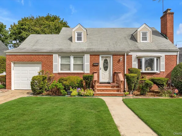 1055 Archer Place, Baldwin, NY 11510
