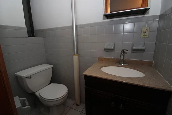 Rented by Proper Real Estate, LLC | media 22