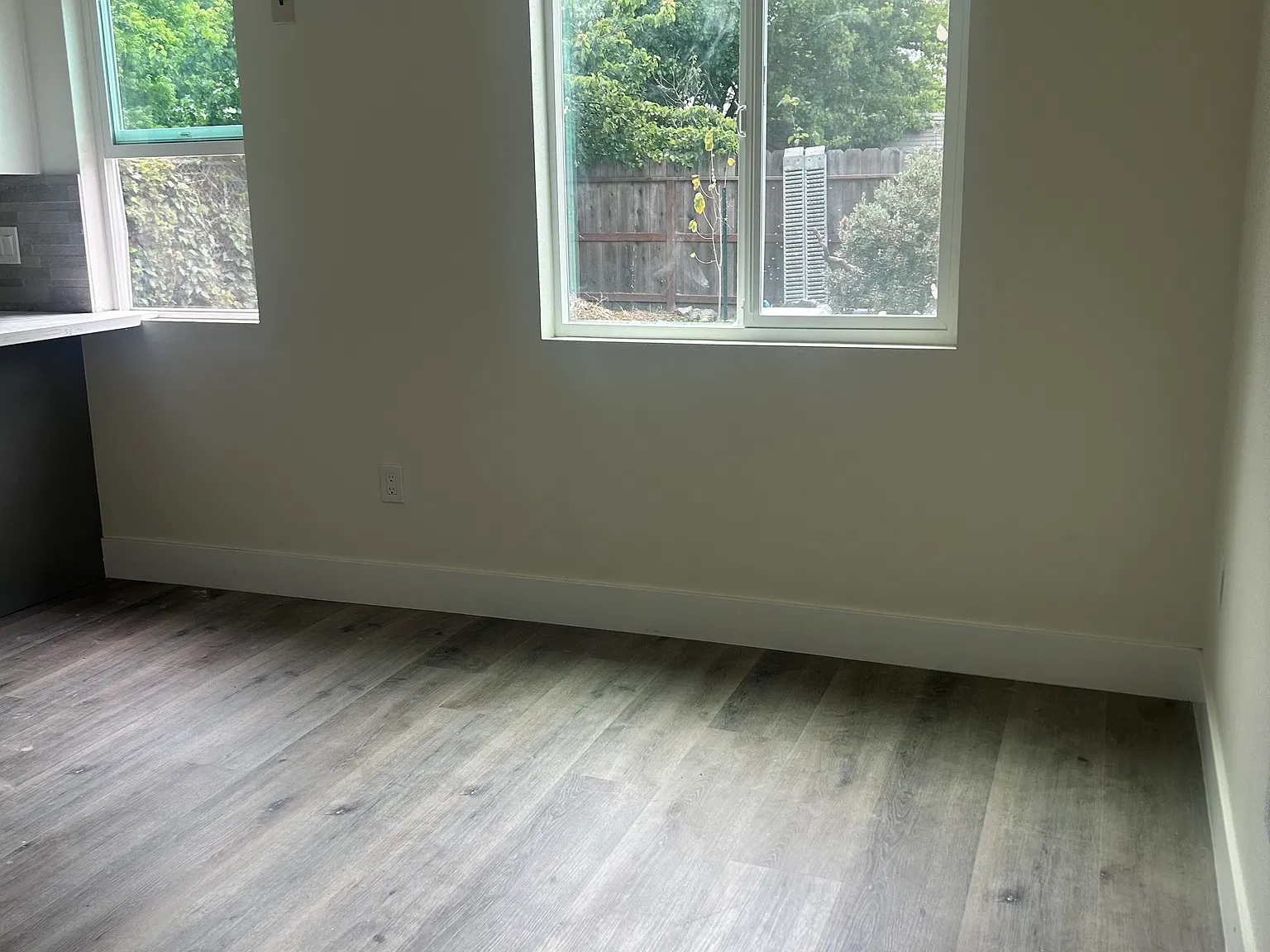 4252 Alder Ave — Photo 2