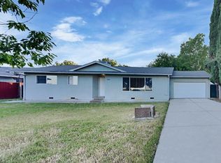 2095 Grove Rd, Yuba City, CA 95993