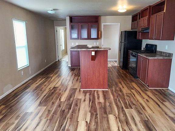 2nd image of 623 E Didianne Dr