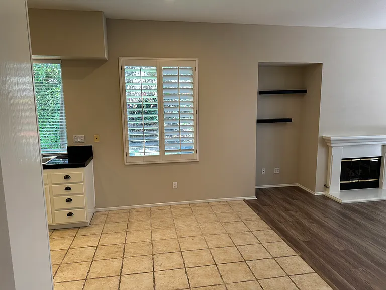 Carriage Ln — Photo 8