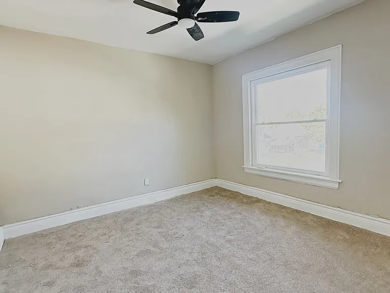 359 Potomac Ave #361 — Photo 4