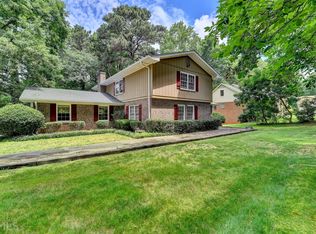 1577 Ridgewood Dr SW, Lilburn, GA 30047