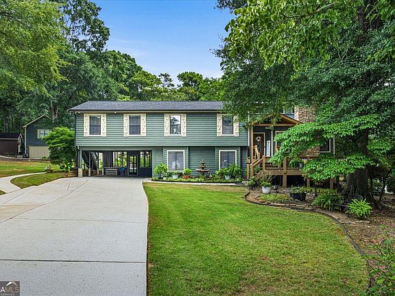2nd image of 235 Roberts Rd