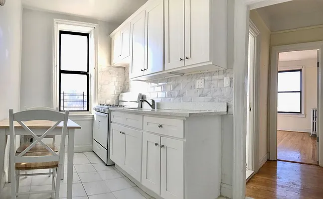 Rented by Zjama Realty Corp | media 5