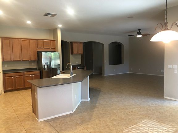 4th image of 3335 E Sparrow Pl
