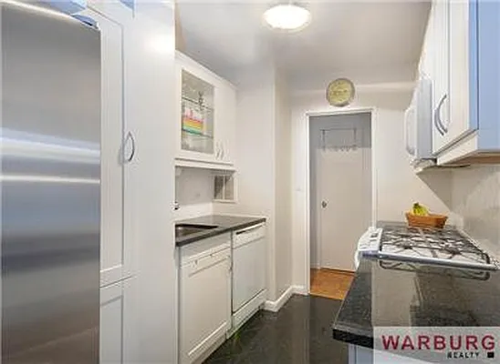 Sold by Warburg | media 12