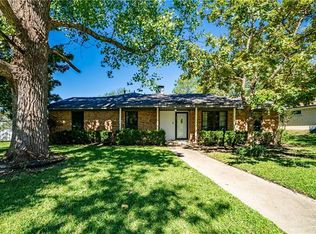 211 S Hillside St, Red Oak, TX 75154