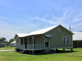 132 Napoleon Ave, Napoleonville, LA 70390