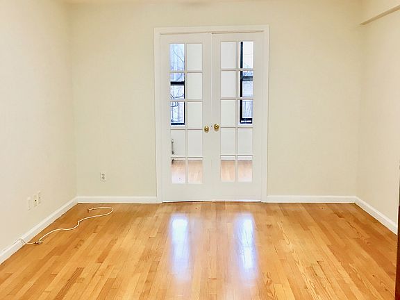 5th image of 99 Saint Marks Pl APT 3D