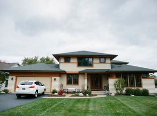 1235 N Deer Ave, Palatine, IL 60067