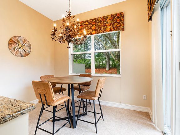 4th image of 10905 Deer Park Lane