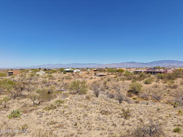 2629 E Maxine Pl #Place8, Vail, AZ 85641