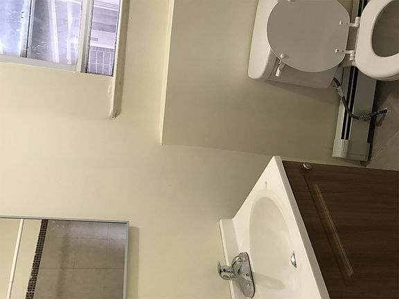 3rd image of 300 Watchung Ave APT 01