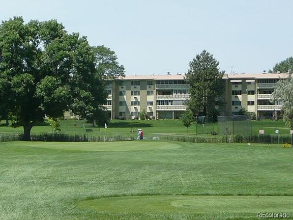 4th image of 795 S Alton Way #7A