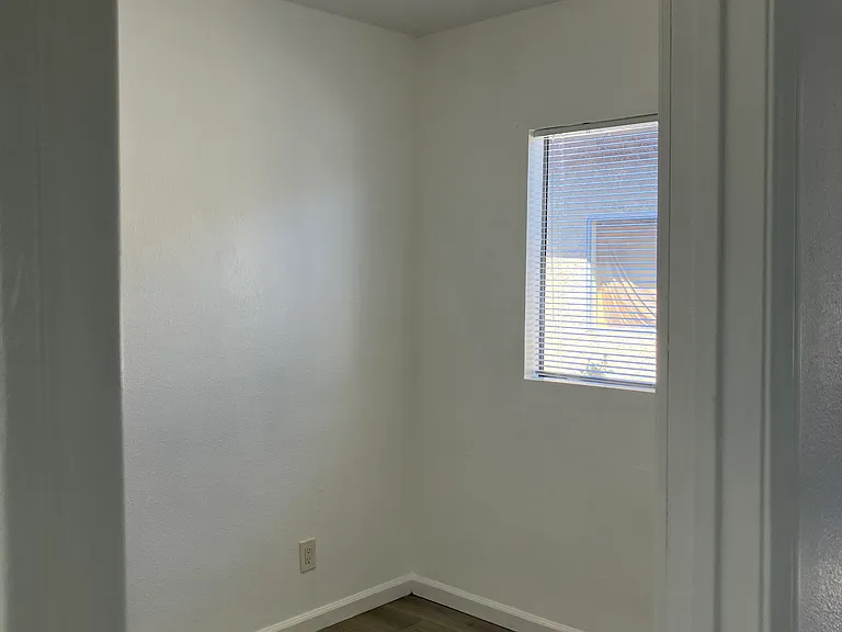 6841 Somerset Blvd #4 — Photo 10
