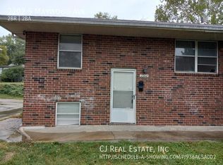 2202 S Maywood Ave, Independence, MO 64052